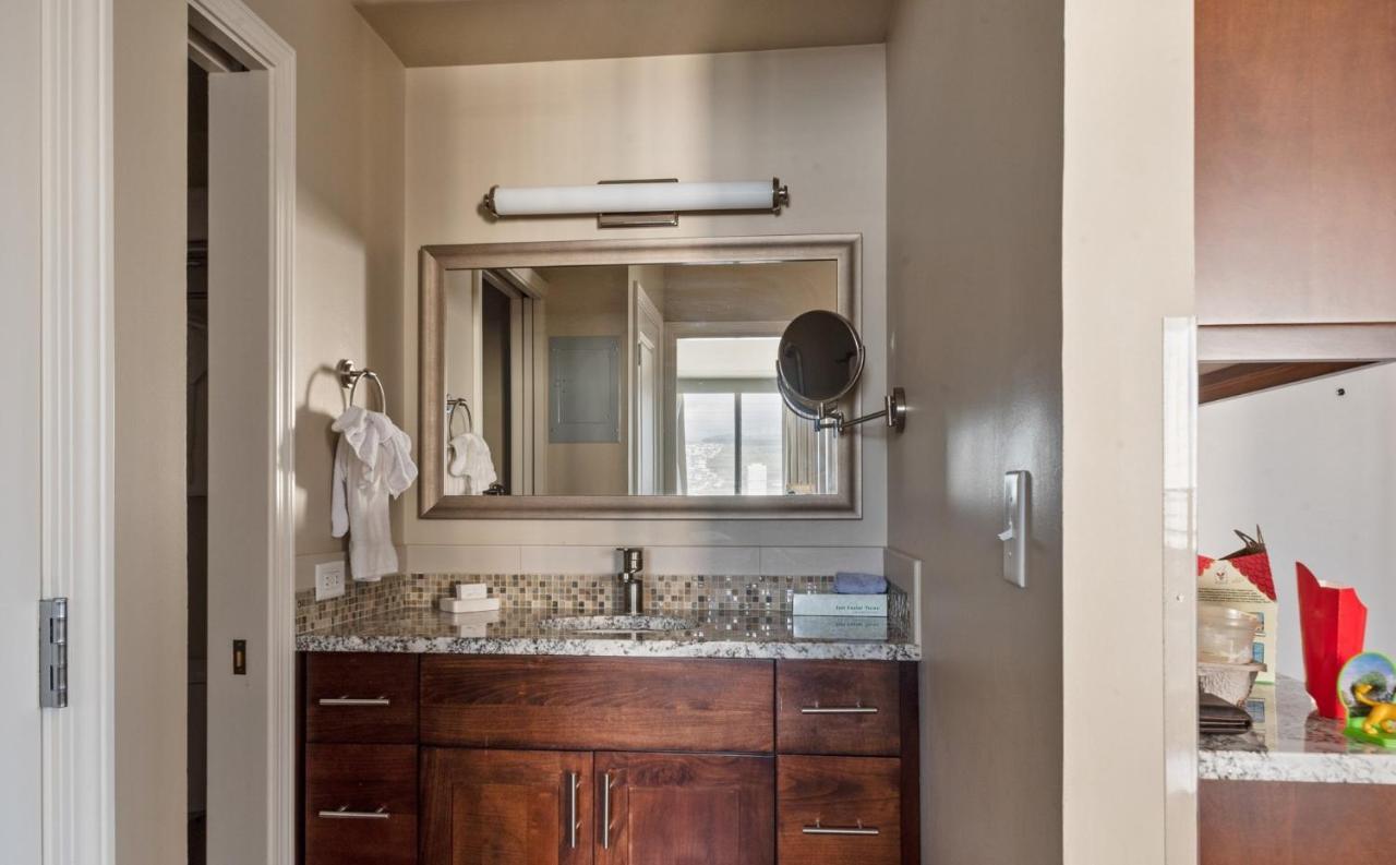 Private One Bedroom Condo, With Corporate Rental Car Savings Code Included, Free Onsite Parking Honolulu Eksteriør bilde